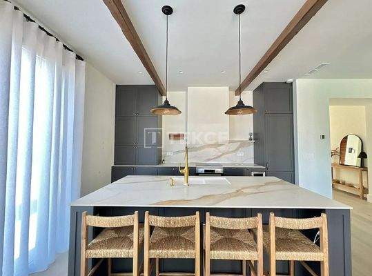 4-Bedroom Modern Villa with Castle Views in Biar Alicante