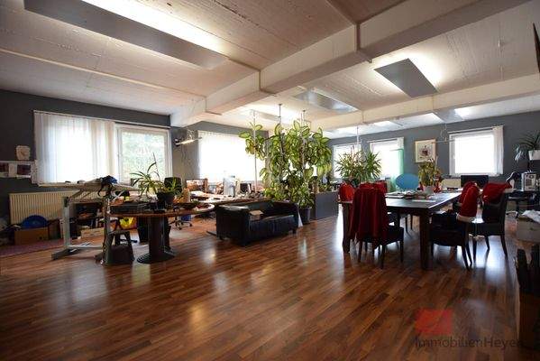 Gebäude 1 großer Büroraum 1.OG