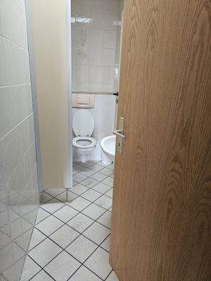 Herrentoilette 2.jpeg