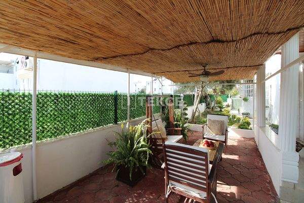 Furnished House Near Golf Course in Antalya Kadriye