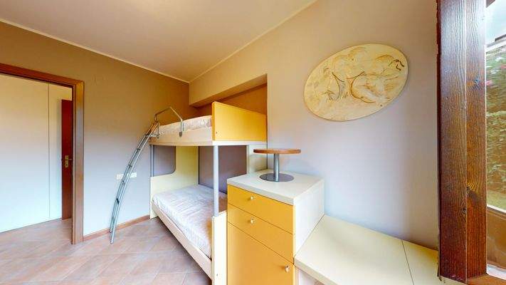 NA-072-9-Appartamento-arredato-con-corte-esclusiva