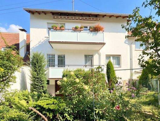 Rückansicht - (KI generiert)