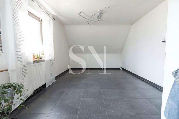 Essbereich OG - (KI generiert)