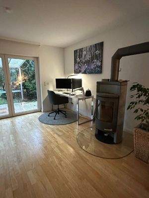 Wohnzimmer mit Kamin