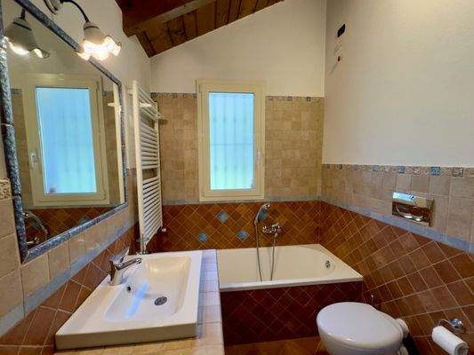 IB951_17 TERRA ITALIA IMMOBILIEN_LIGURIEN_ISOLABON