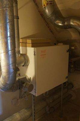 Lüftungsgerät im DG