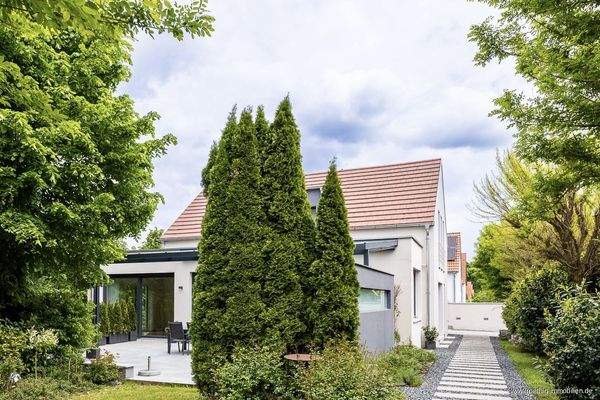 Blick auf die Hauptterrasse