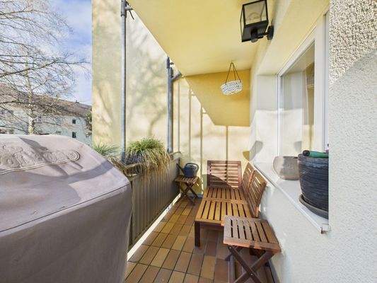 Balkon mit Blick ins Grüne