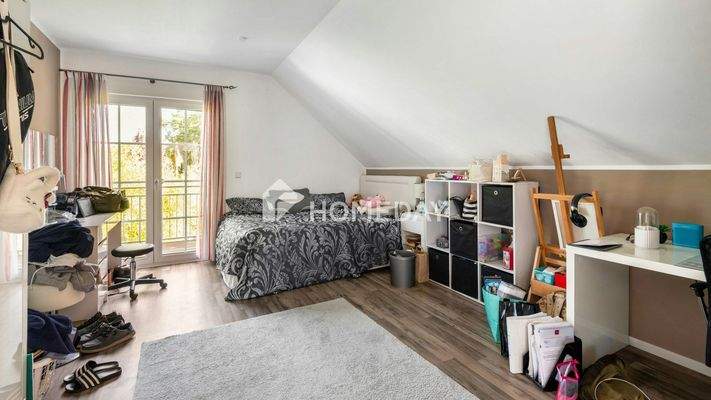 1. OG Schlafzimmer 2 1