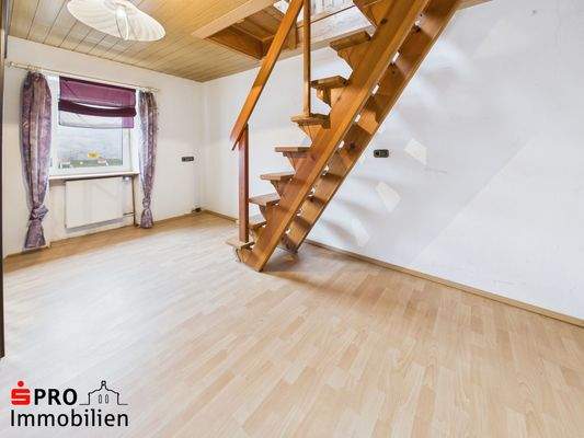 Treppe zum Dachgeschoss