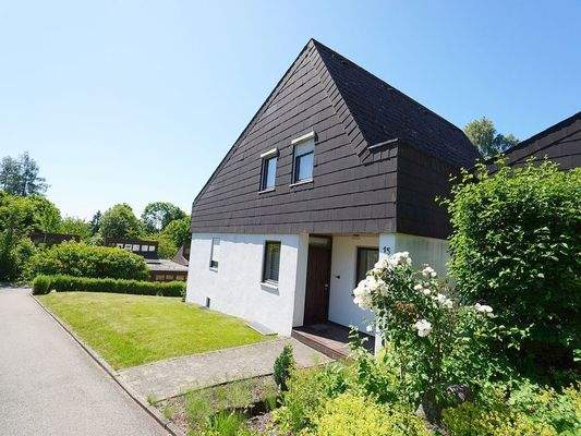 Gebäudeansicht Nord-Ost mit Hauszugang