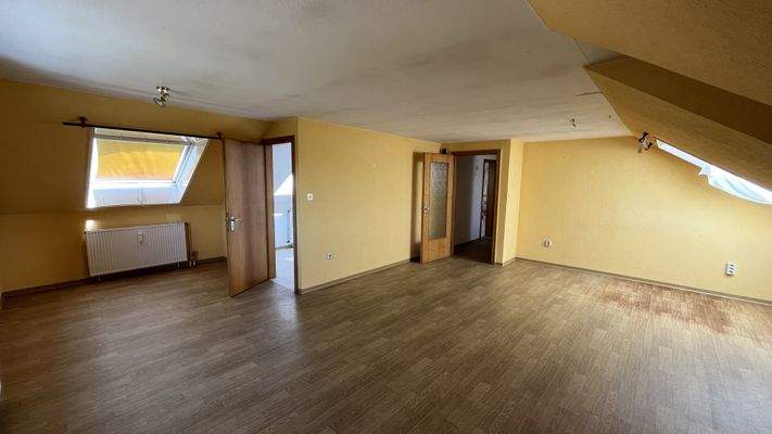 Wohnzimmer Wohnung DG