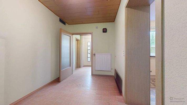 Eingangsbereich EG - defurnished