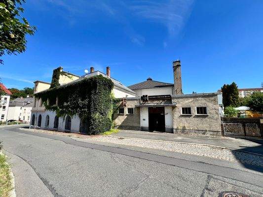 Ansicht Seite Zugang Saal