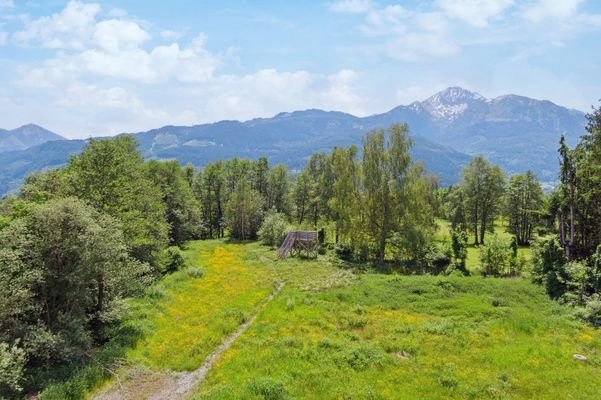 Baugrund in 1. Reihe.