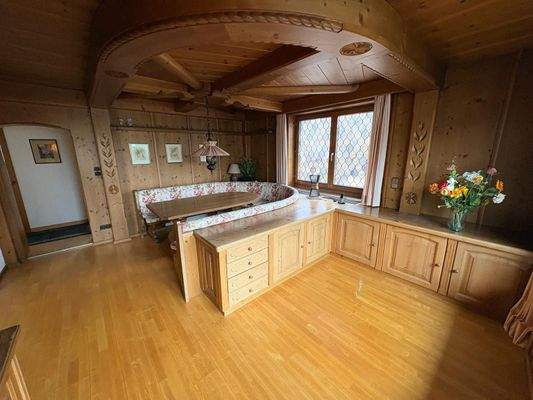 Esszimmer Seite 1.jpg