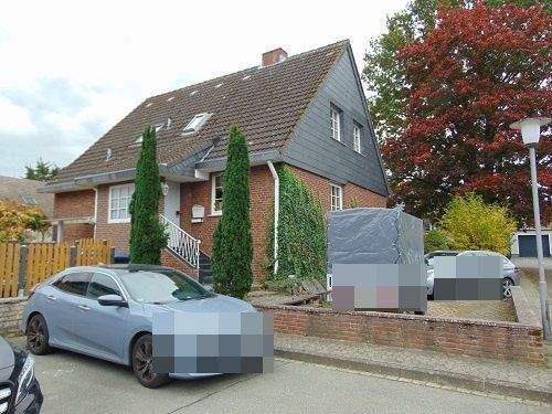 Hausansicht Eingangsseite.jpg