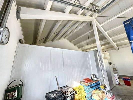 Deckenhöhe Halle-Lager