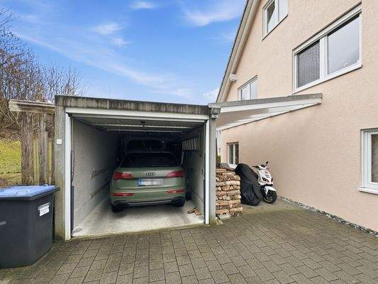 Garage und Carport