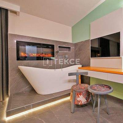 Boutique Hotel with Pool Close to Center and Beaches in Alaçatı Çeşme