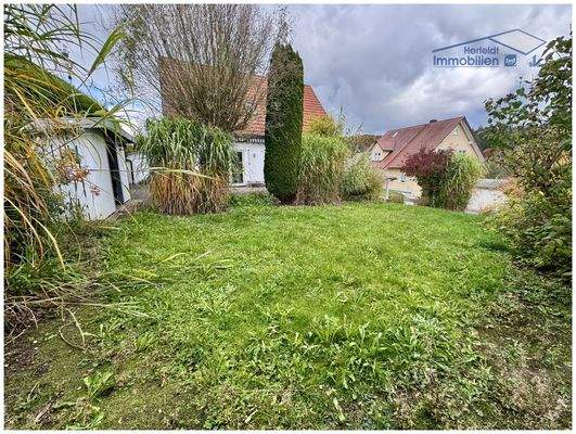 Geräumiger Gartenbereich