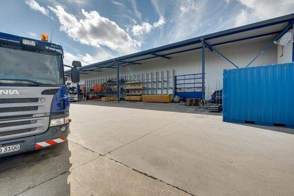 überdachtes Aussenlager