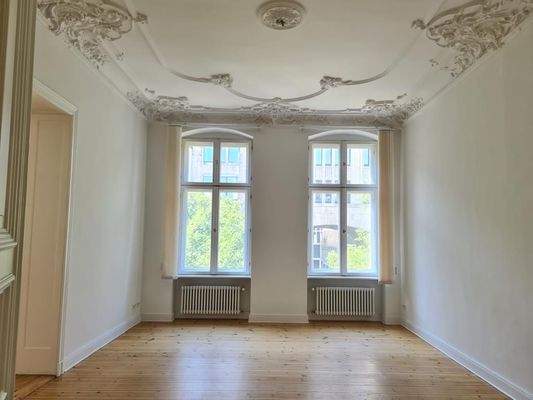 Zimmer mit schönem Stuck