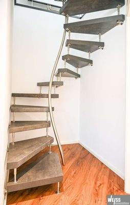 Treppenaufgang zum Obergeschoß