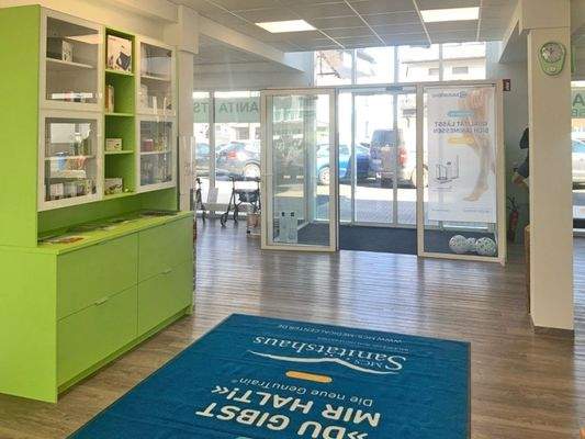 Sanitätshaus a Eingangsbereich