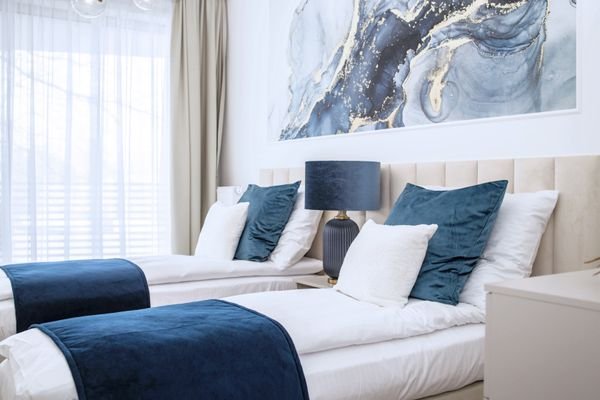 Schlafzimmer-min