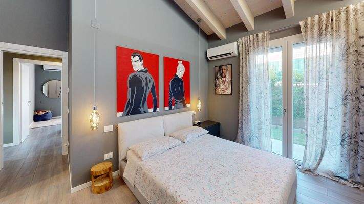 7-Via-Panizze-frediani-Bedroom 1.jpg