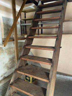 Treppe zur DG der Loggia