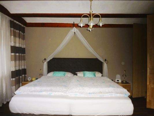 Schlafzimmer Haupthaus