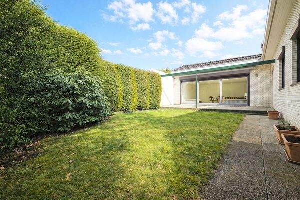 Der Garten ist klein, aber uneinsehbar und total privat