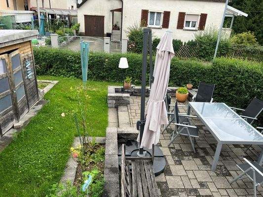 4 Terrasse und Garten