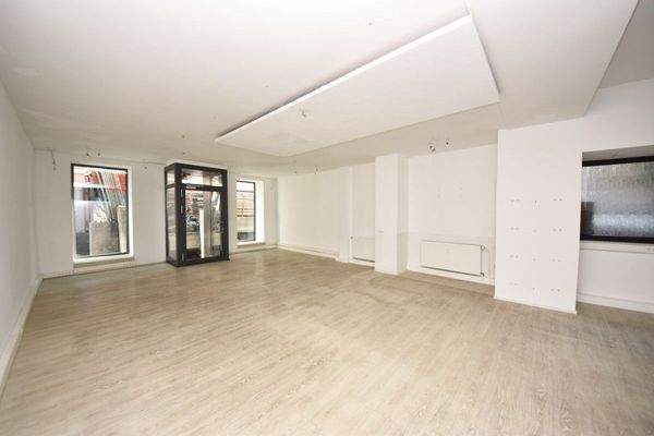 Ladengeschäft vorne