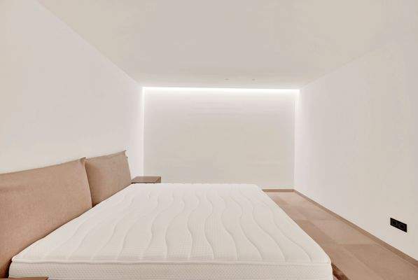 Extra bedroom in villa in Portals Nous