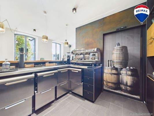 REMAX Immobilien DeLux Hotel Bar Wallerfangen Mark Borowicz