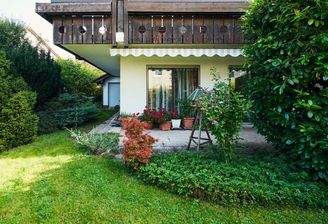 17251 Garten mit Terrasse.jpg