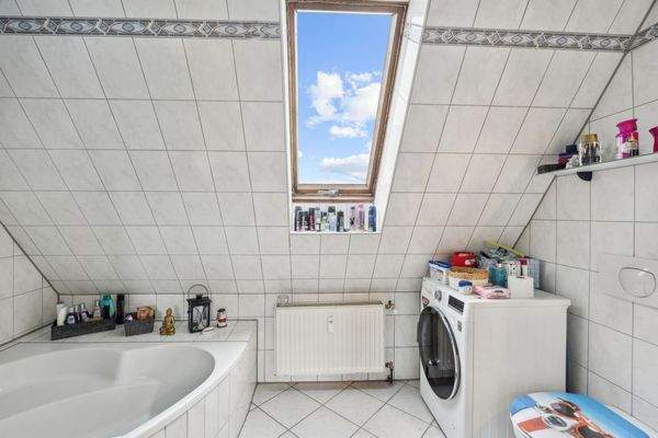 Wohnung DG Badezimmer