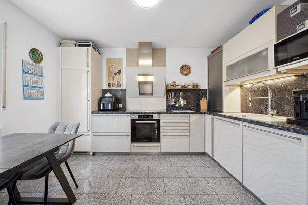 Küche mit Essbereich