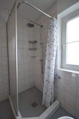 Badebereich - Geräumige 3 Zimmer Terrassenwohnung mit Seeblick Miete Steinbach Am Attersee