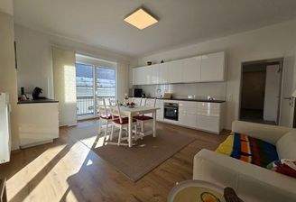 Wohn -Esszimmer mit Küche Foto 01