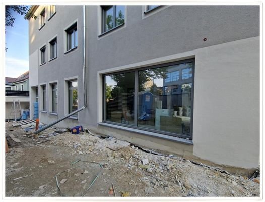 Bodentiefe (Schau-)Fenster