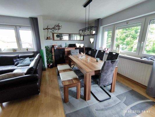 mit Essbereich am Balkon