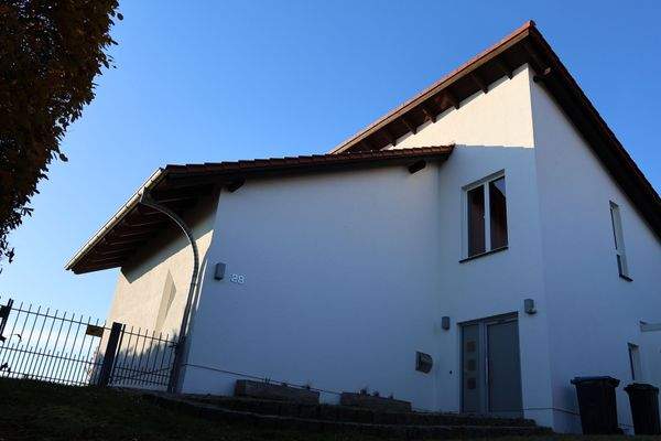 Außen_Eingang 4.JPG