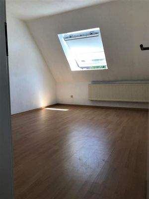 1. Zimmer OG Reihenhaus 1