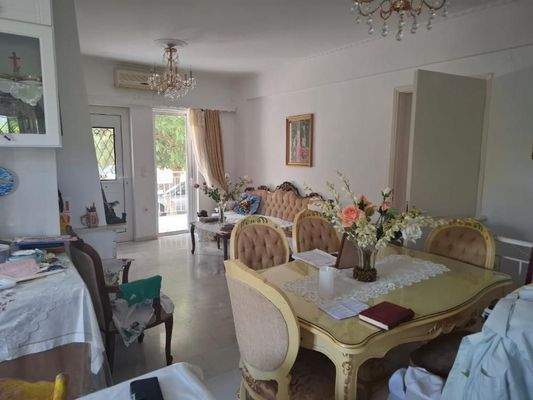 Kreta, Voukolies: Zweistöckiges Haus zu verkaufen