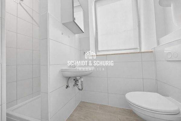 Badezimmer / EG links