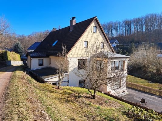 seitliche Hinteransicht Haus 